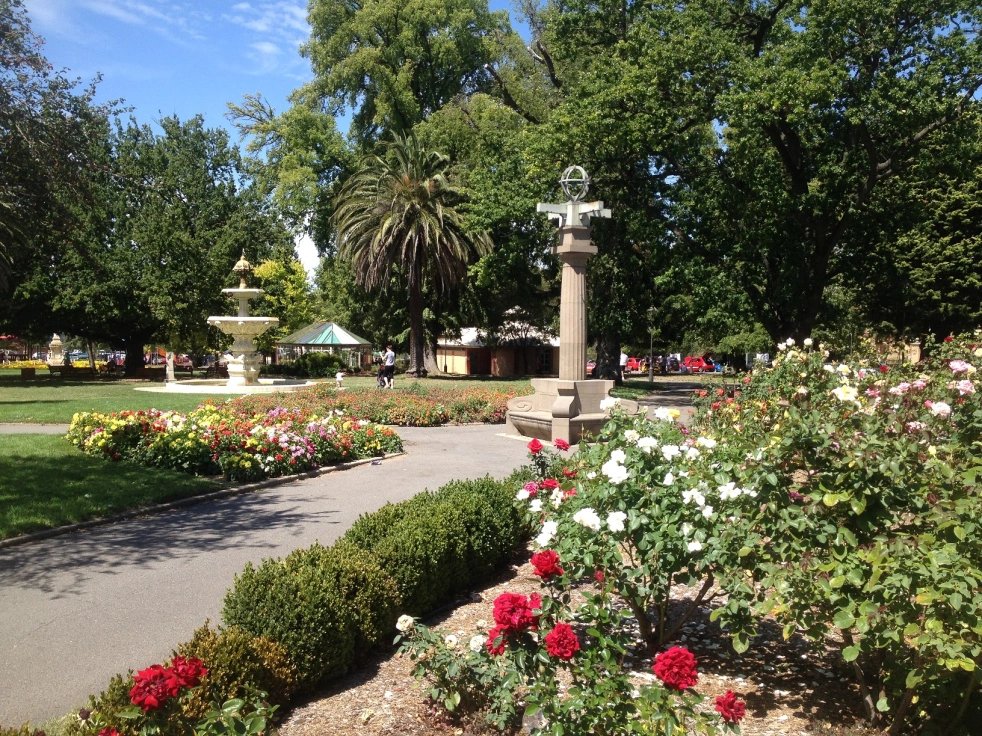 화려한 화단 (Flower Beds)